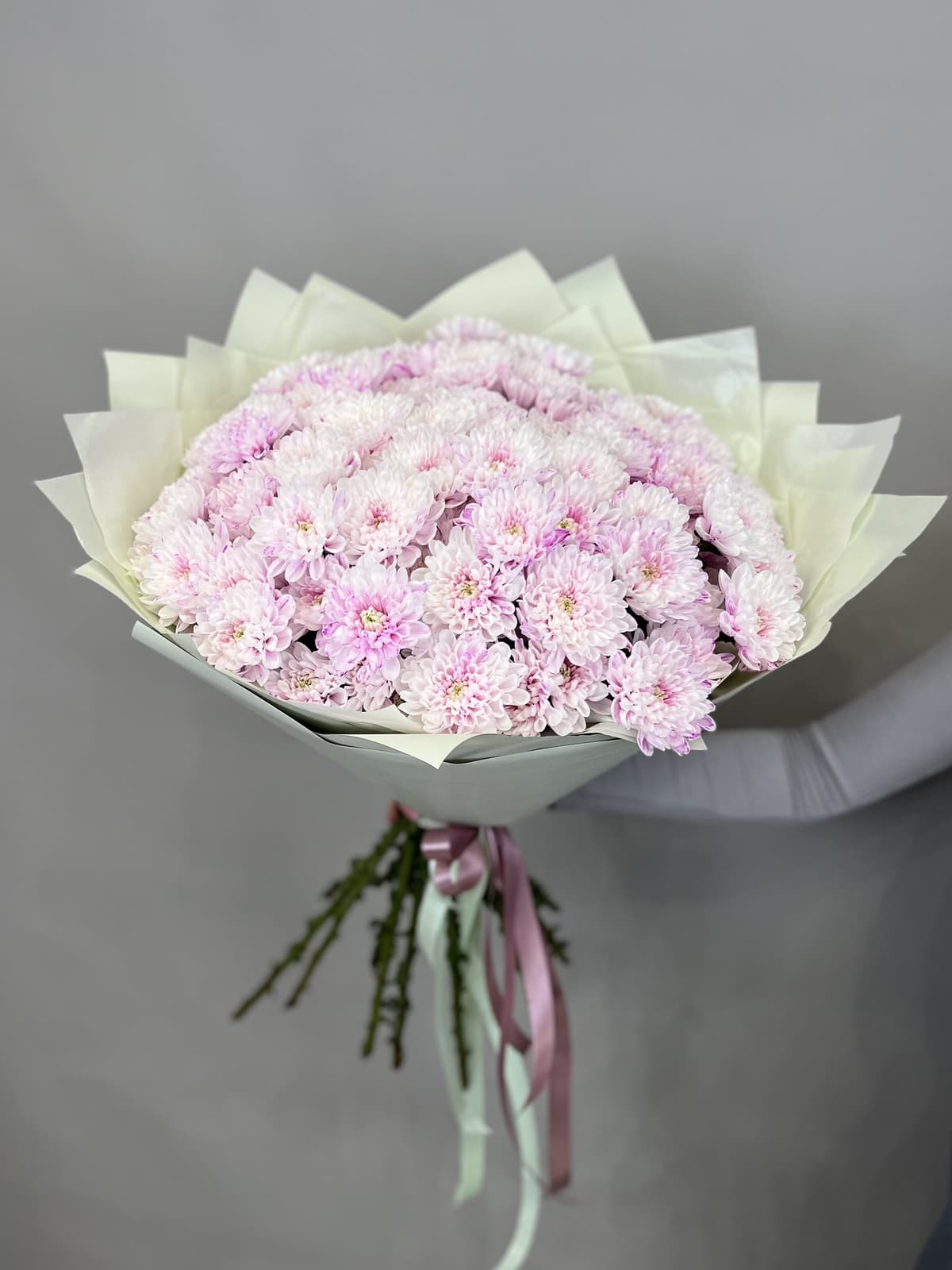 Букет хризантем "Ажур" L