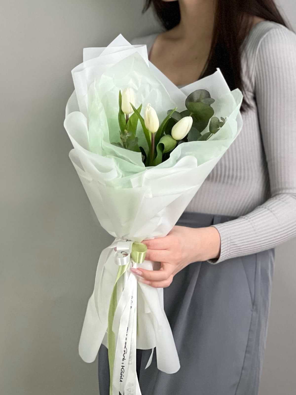 Букет - комплимент "Поцелуй весны" белый