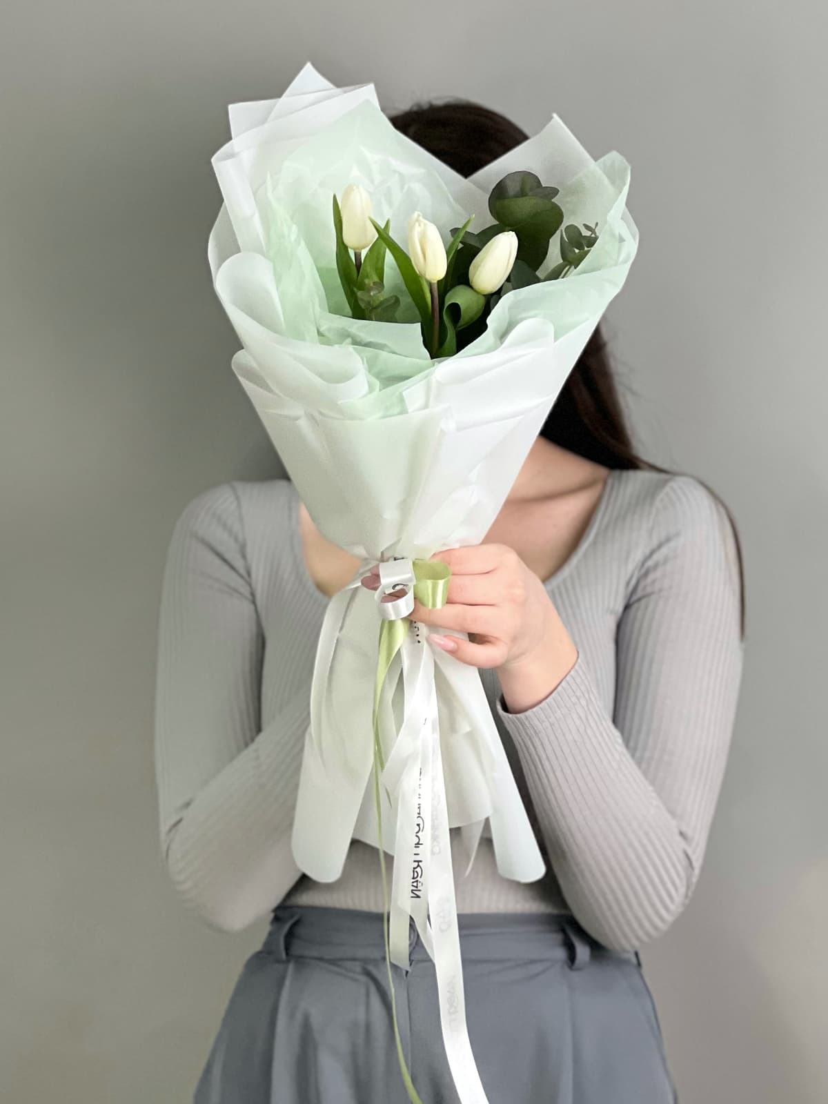 Букет - комплимент "Поцелуй весны" белый