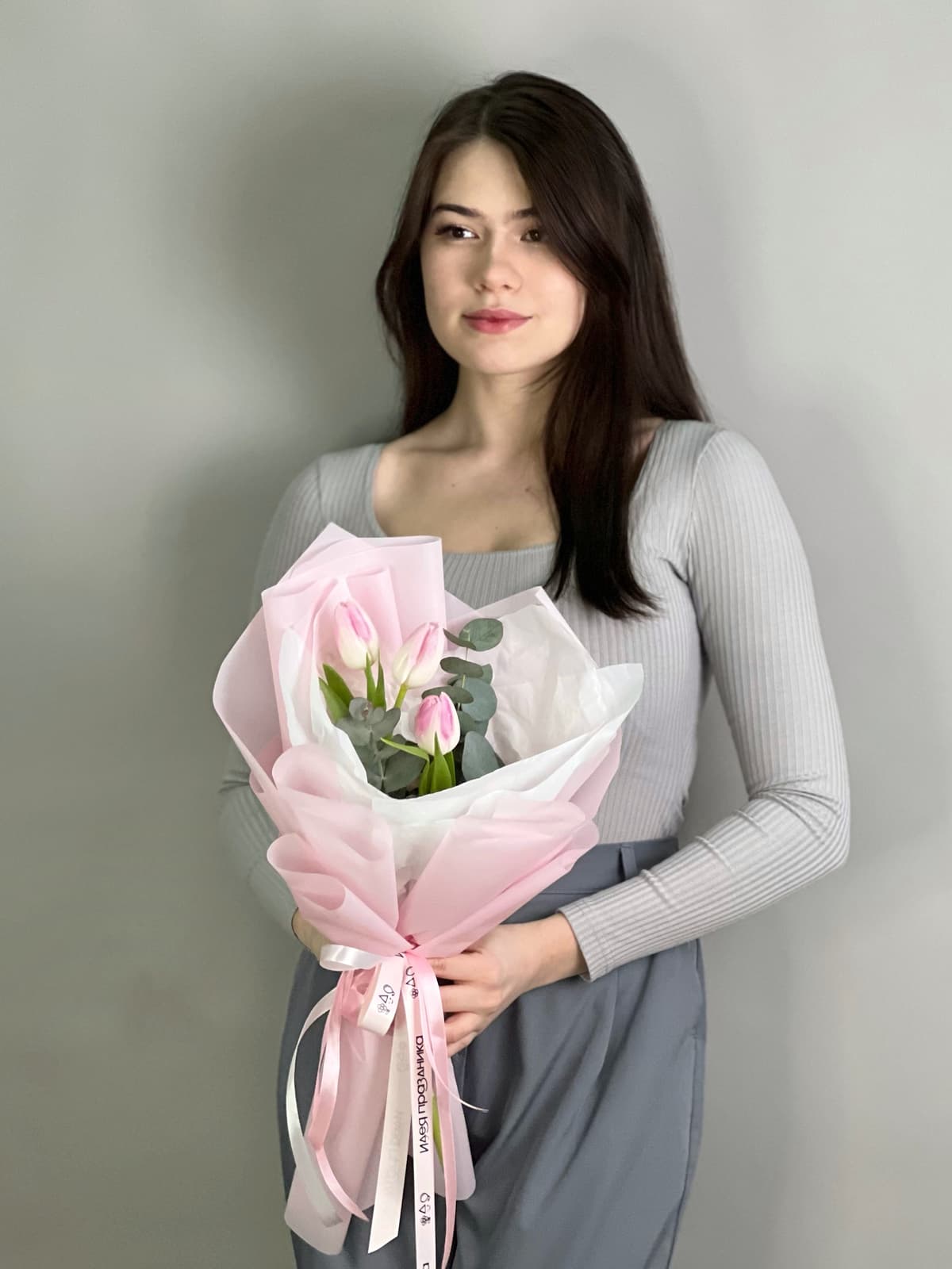 Букет - комплимент "Поцелуй весны" розовый