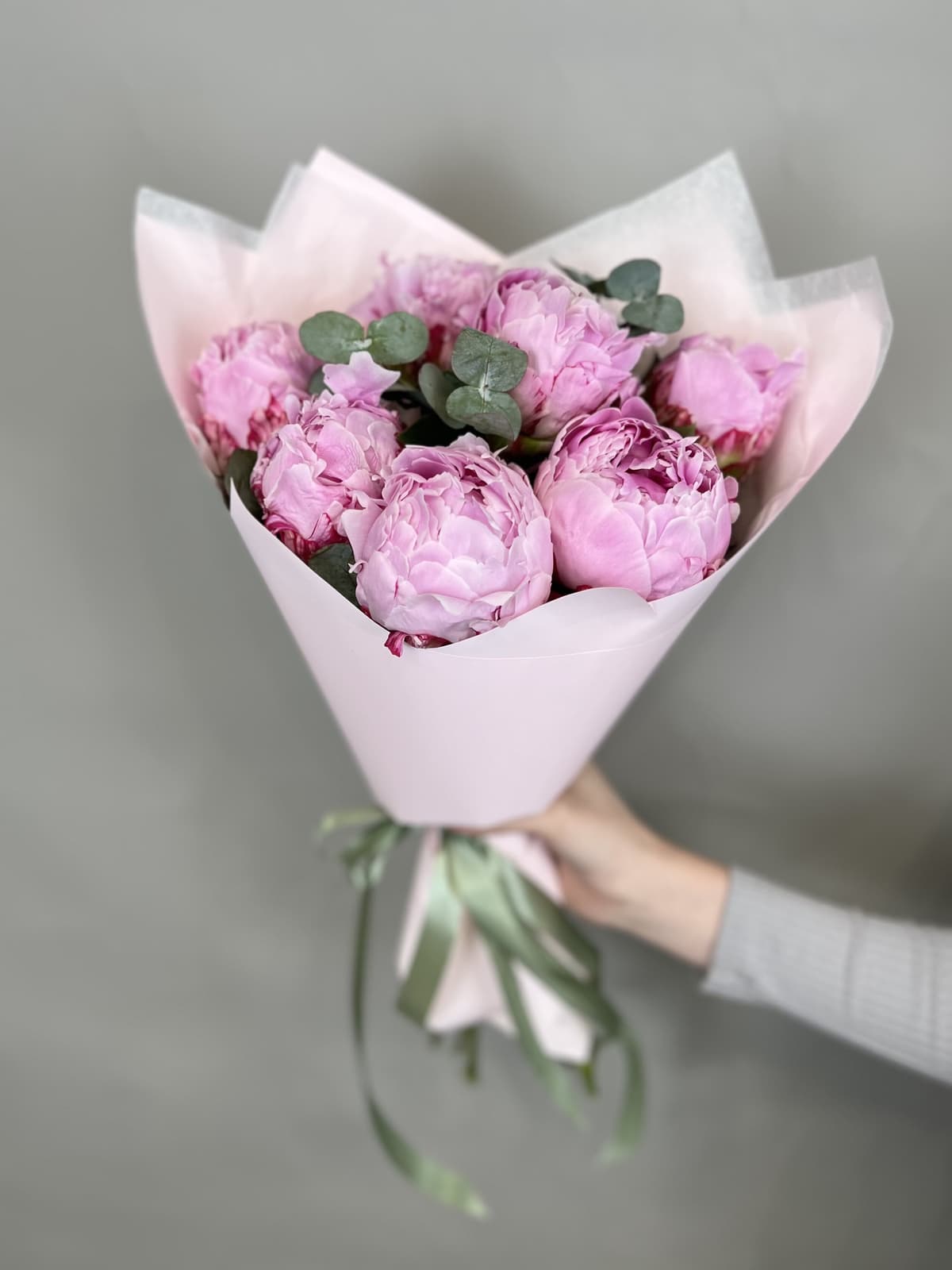 Красочный букет пионов "Сара "(7)