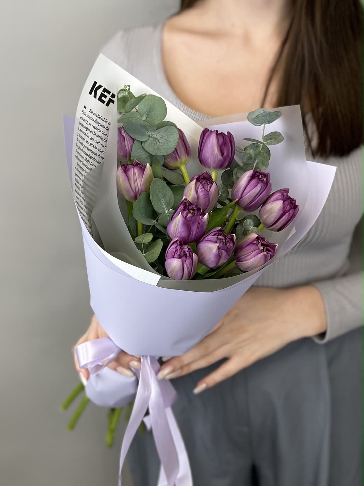 Роскошный букет пионовидных тюльпанов "Blue Diamond" S