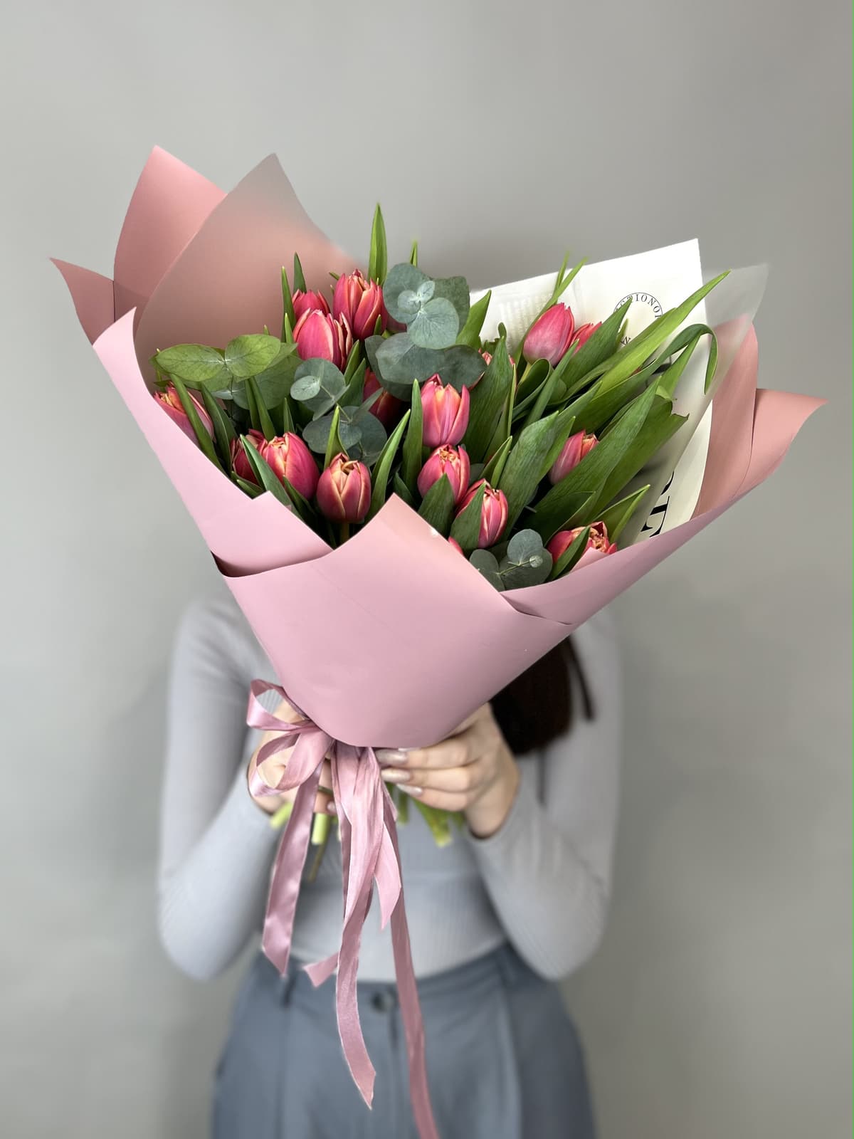 Букет пионовидных тюльпанов "Columbus" L