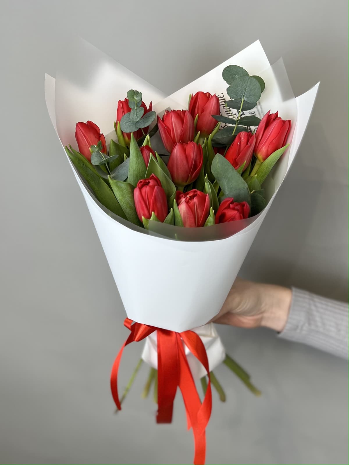 Букет пионовидных тюльпанов "Красная принцесса" (11)