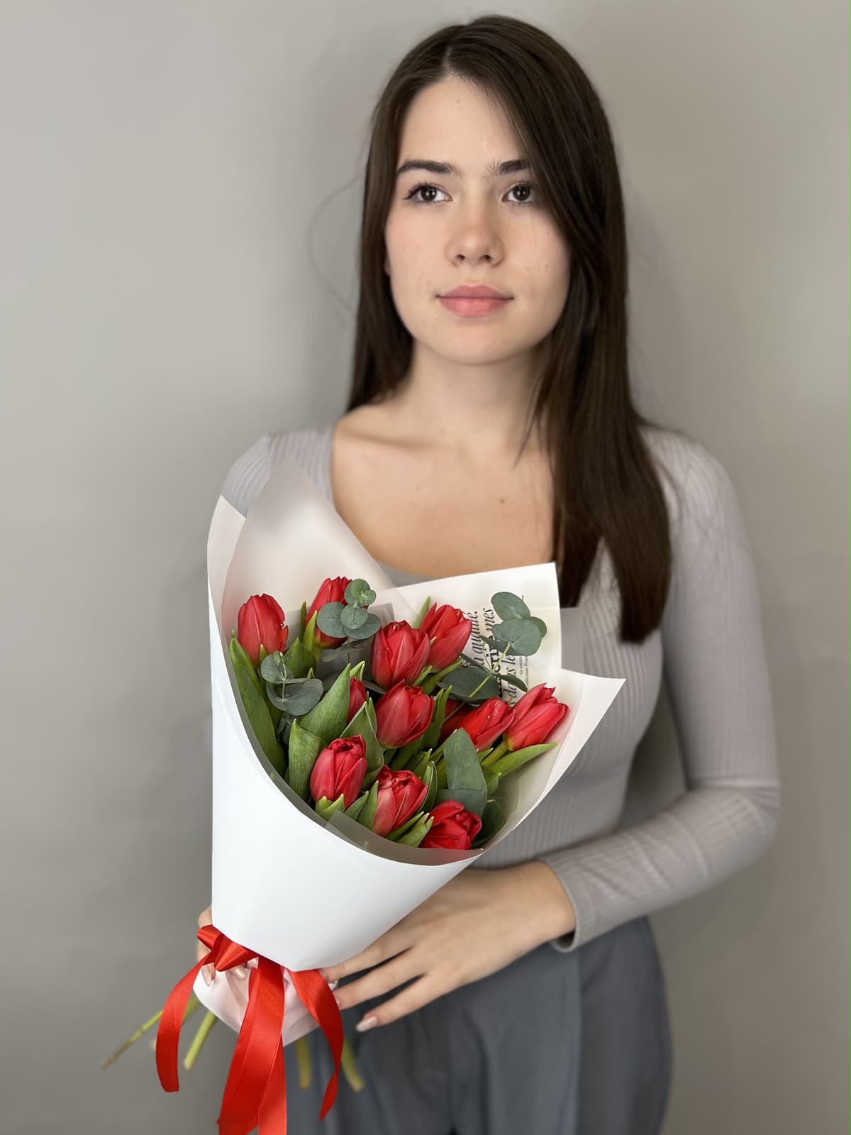 Букет пионовидных тюльпанов "Красная принцесса" (11)