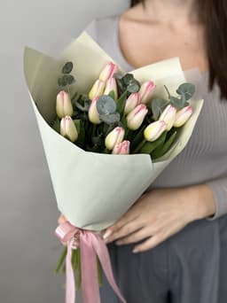 Свежий букет "Привет весна" нежно розовый