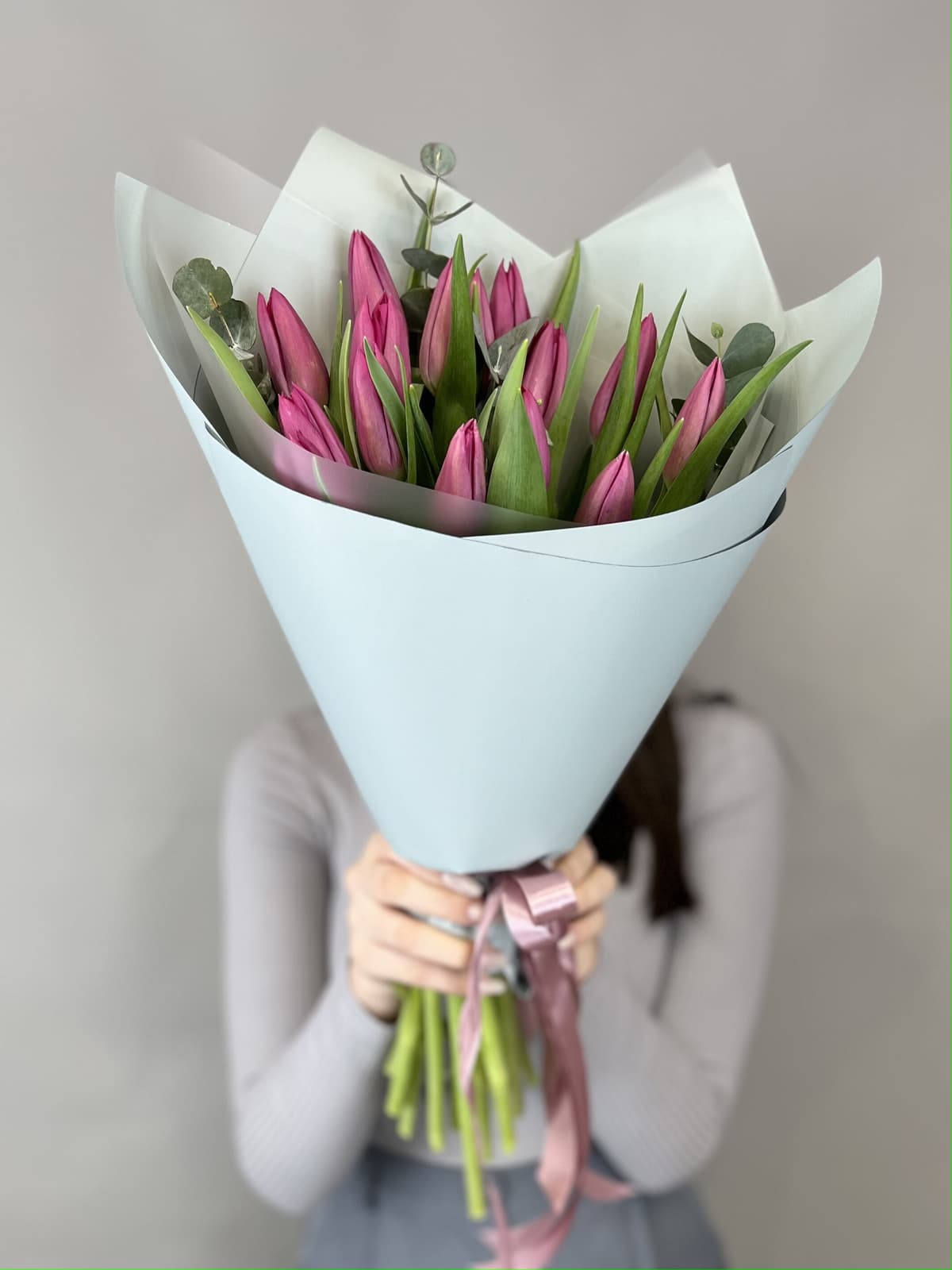 Букет "Привет весна" пурпурный