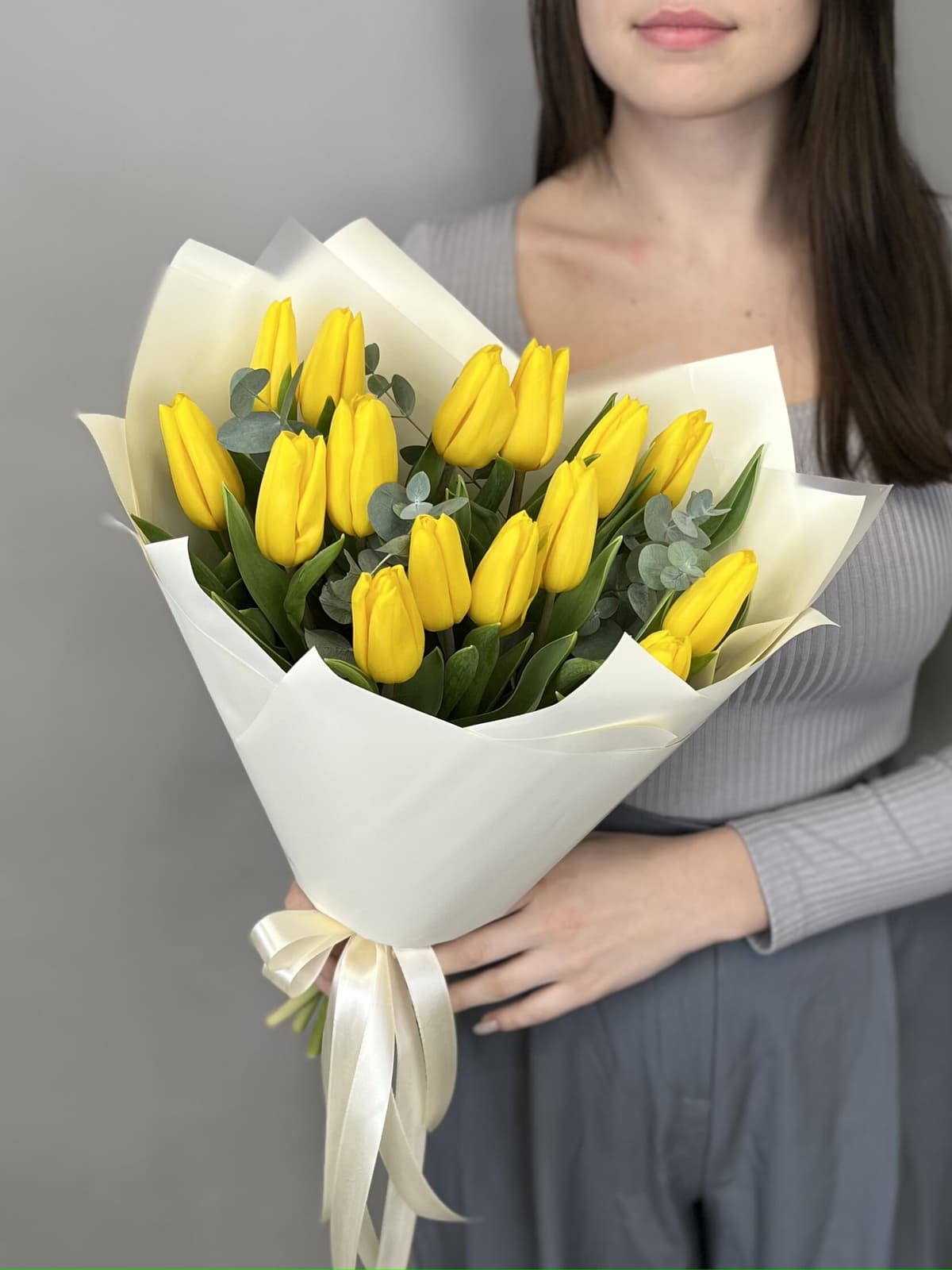 Дизайнерский букет "Привет весна" желтый