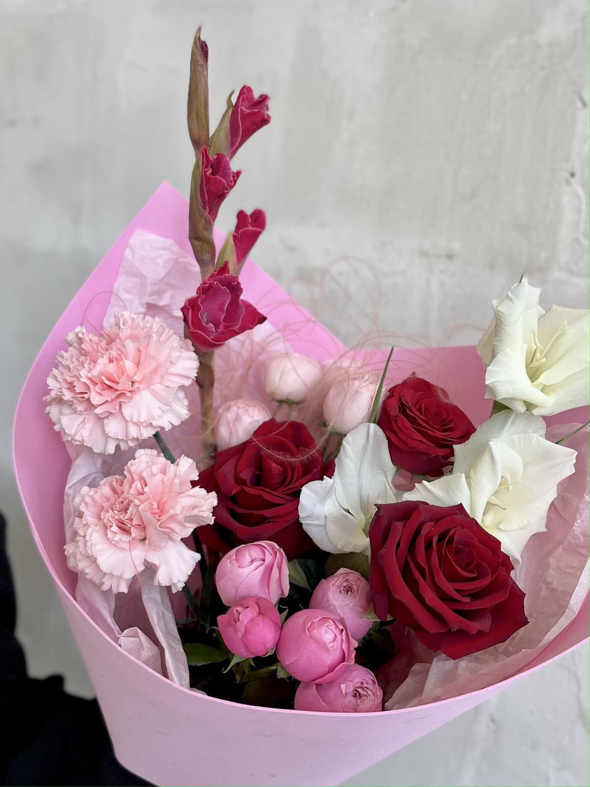 Букет с Розами и Гладиолусами