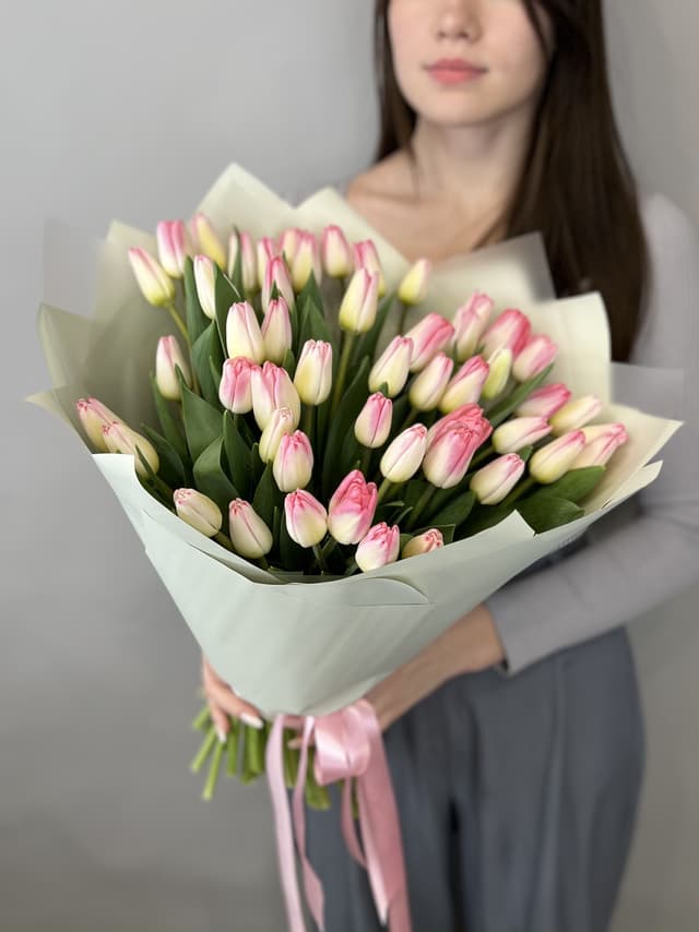 Букет тюльпанов "Pink" L Жукова Букет тюльпанов "Pink" L Жукова