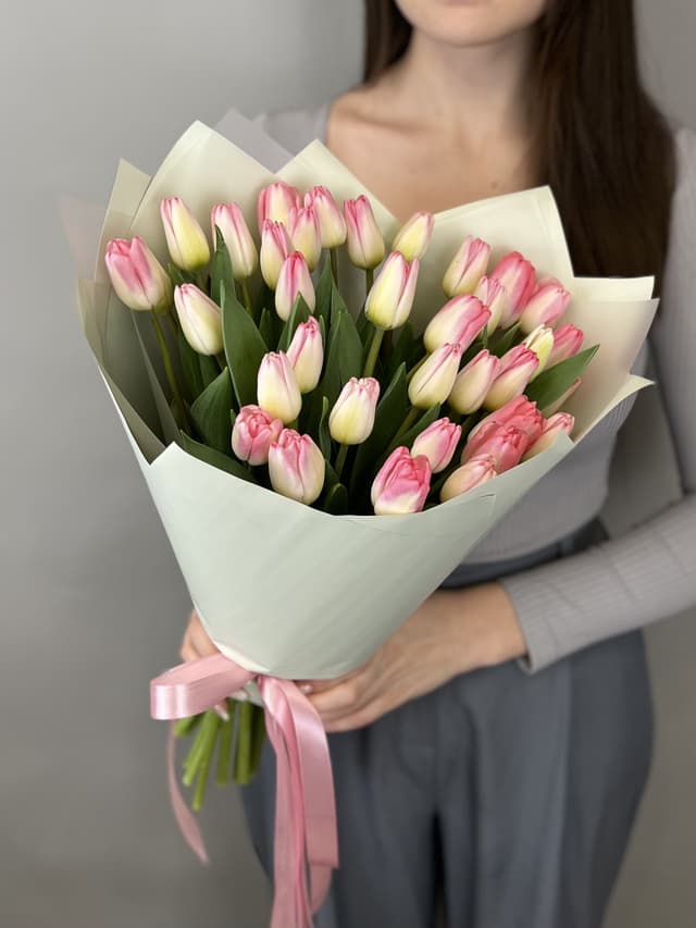 Букет тюльпанов "Pink" M Букет тюльпанов "Pink" M