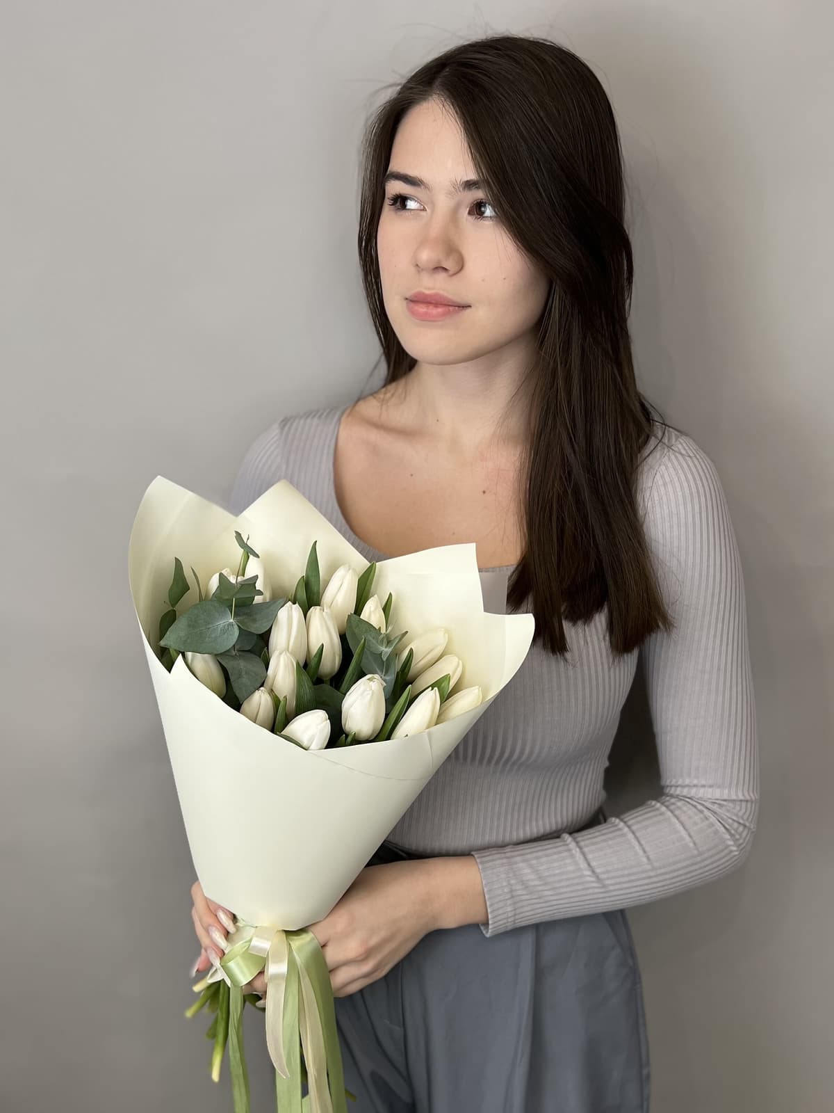 Красивый букет тюльпанов "Снежный" (15)