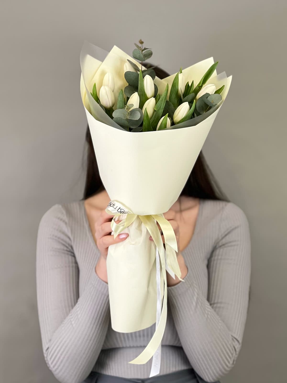 Оригинальный букет тюльпанов "Snowy" S