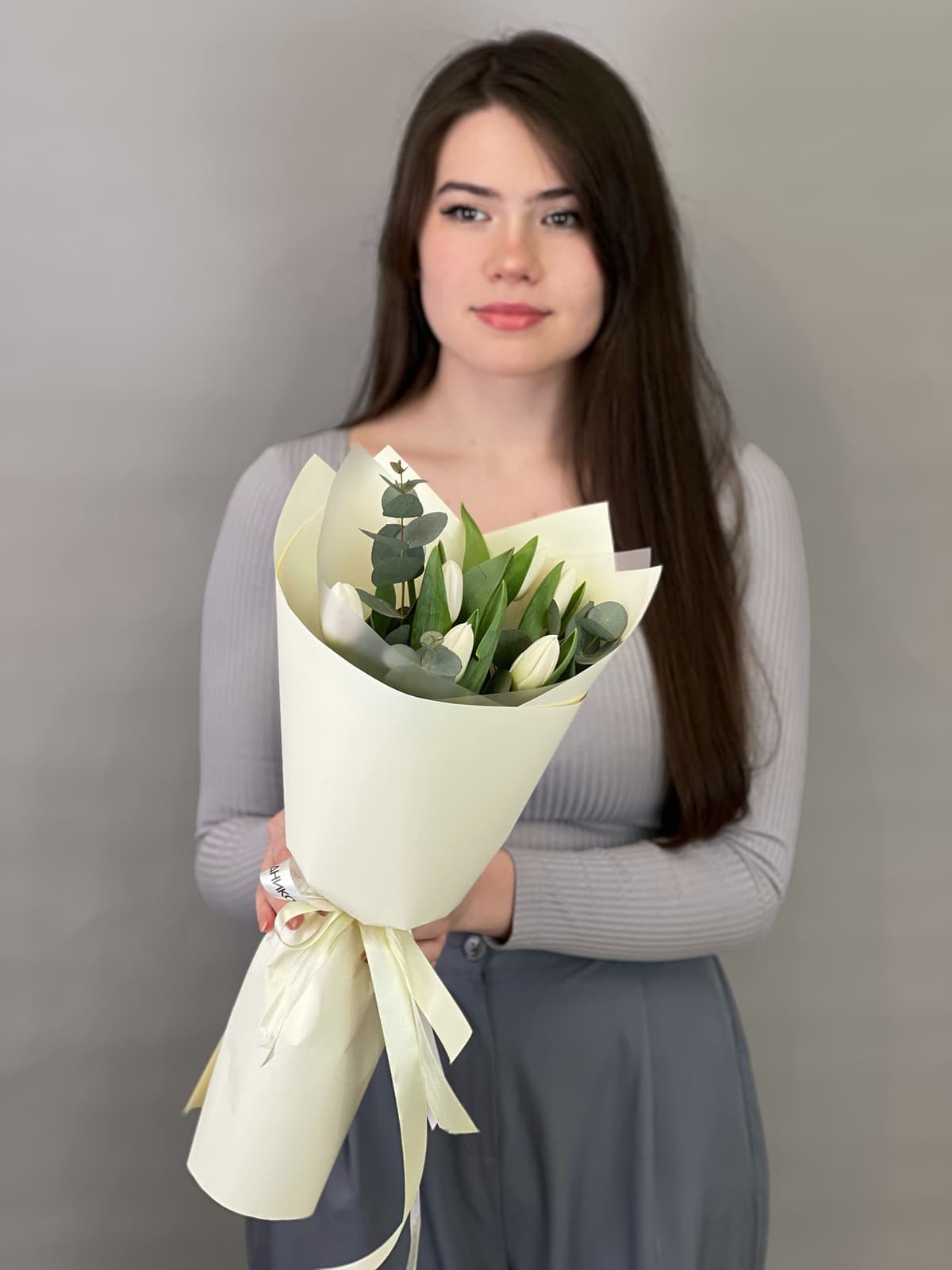 Популярный букет тюльпанов "Снежный" (7)