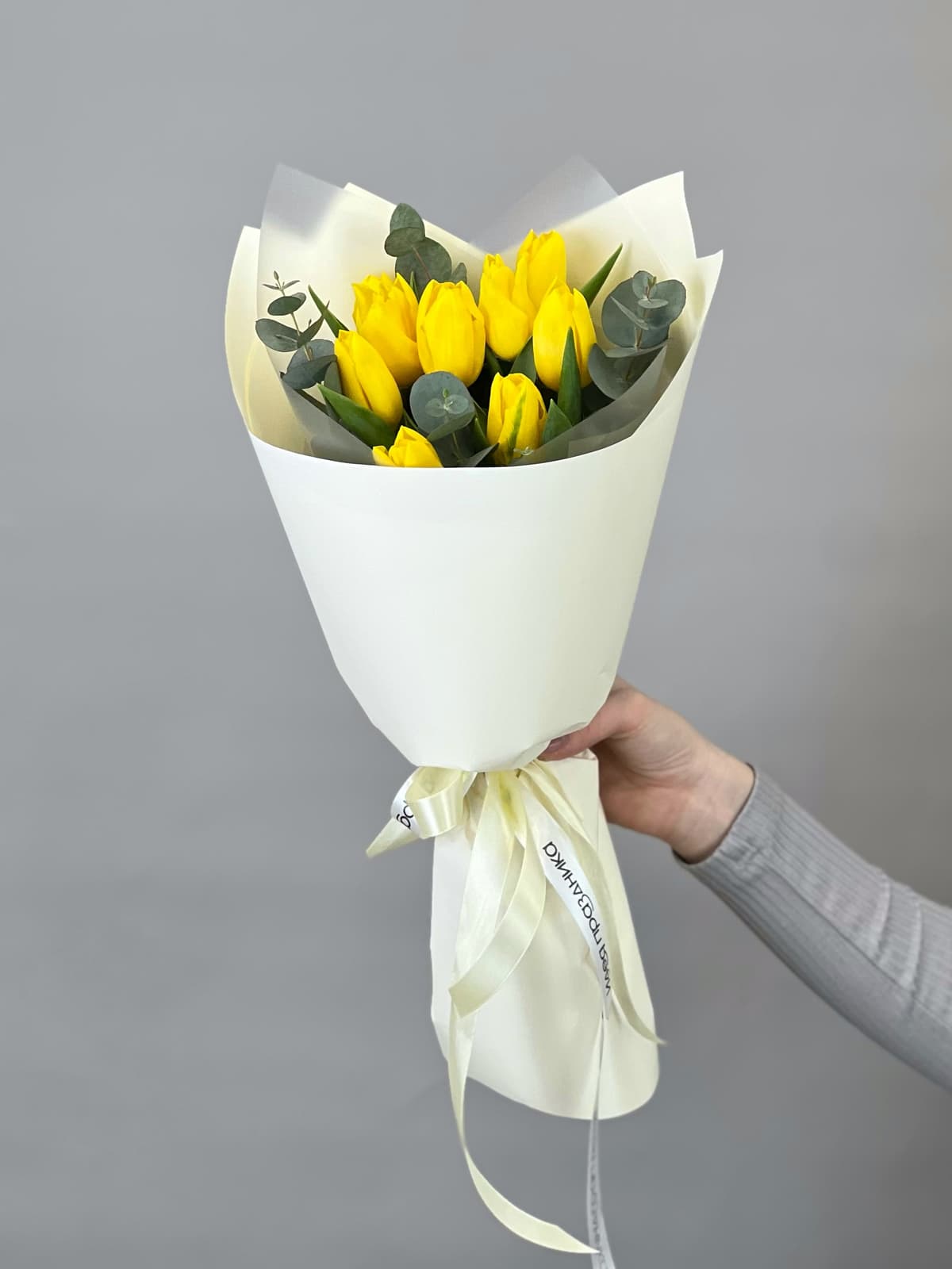 Свежий букет тюльпанов "Солнечный" (9)