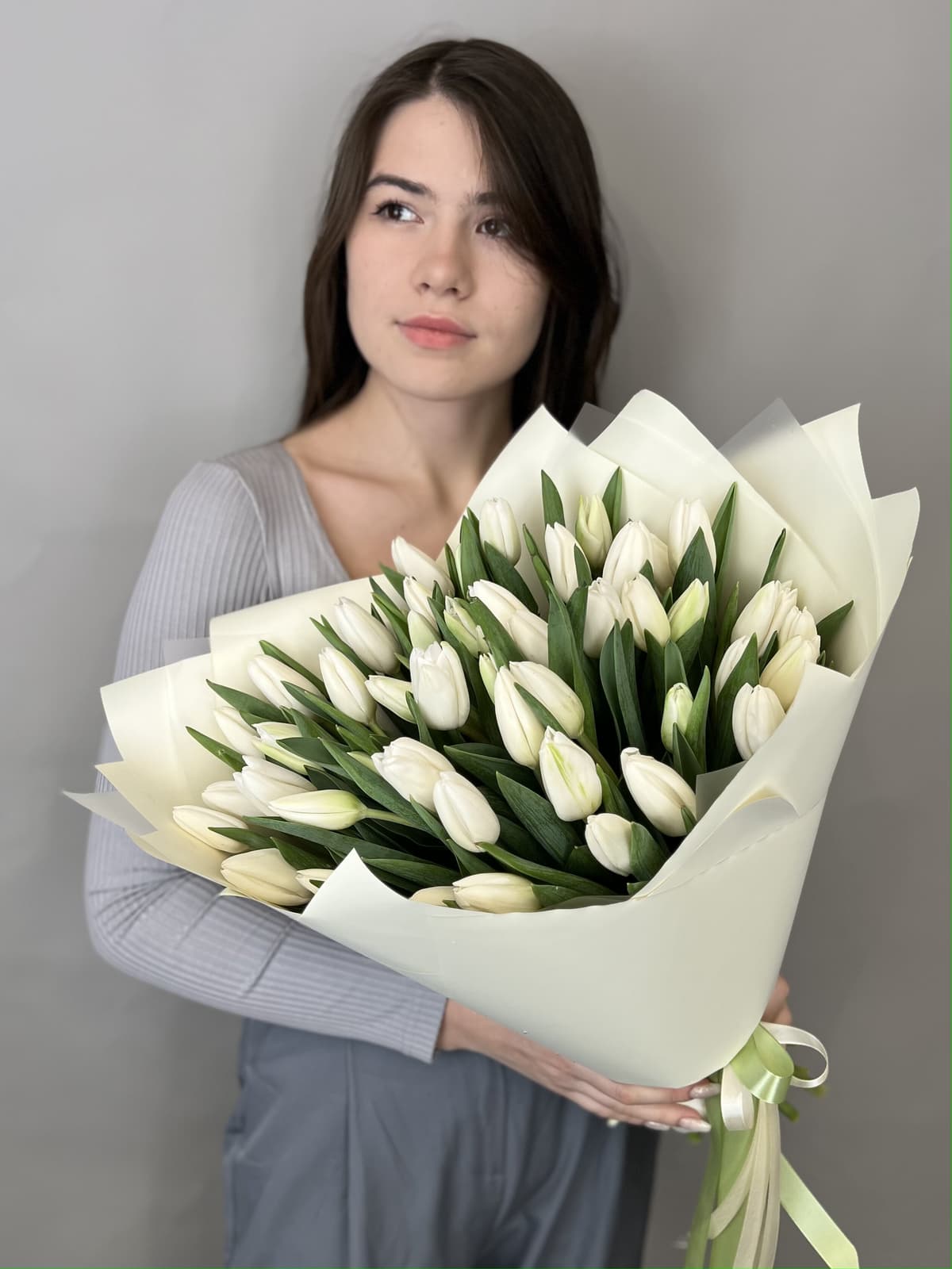 Весенний букет из 51 белого тюльпана "White" L