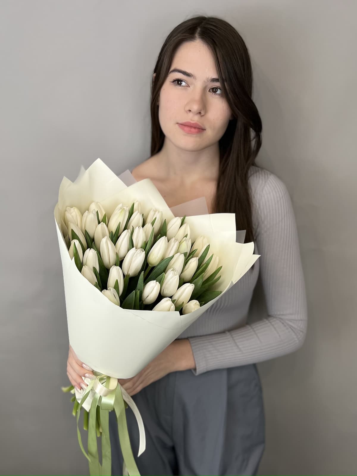 Популярный букет из 35 белых тюльпанов "Белоснежный" (35)