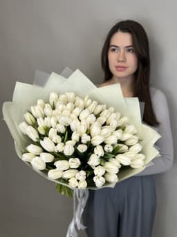 Роскошный букет из 101 белого тюльпана "Белоснежный"