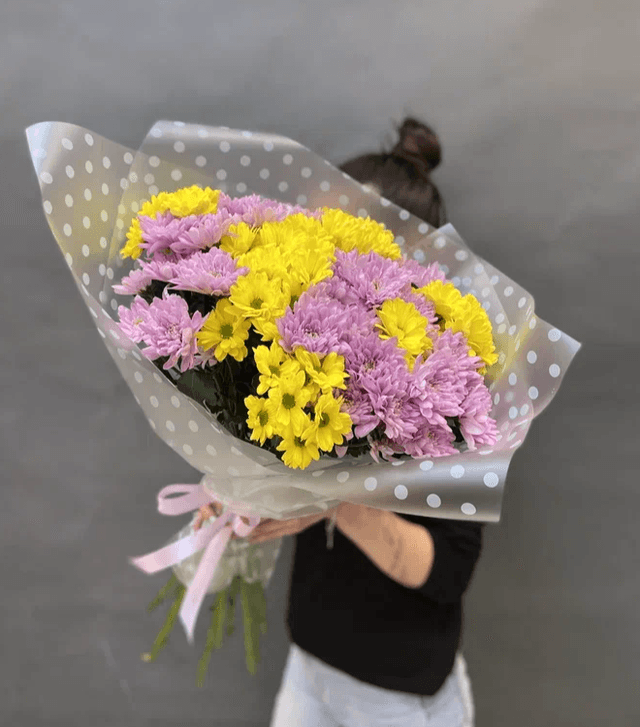 Цветочный букет "Хризантемиум" M Цветочный букет "Хризантемиум" M