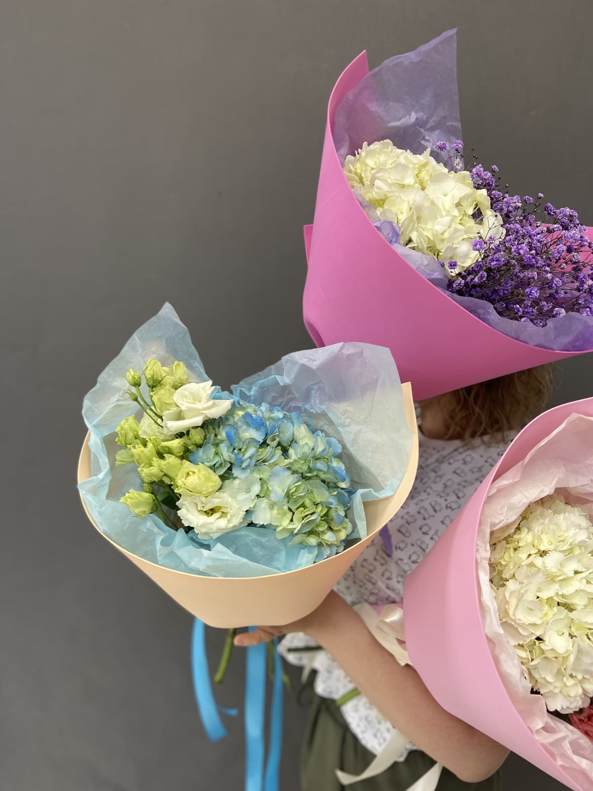 Дуо букет из Гортензии и Эустомы в фоамиране 2