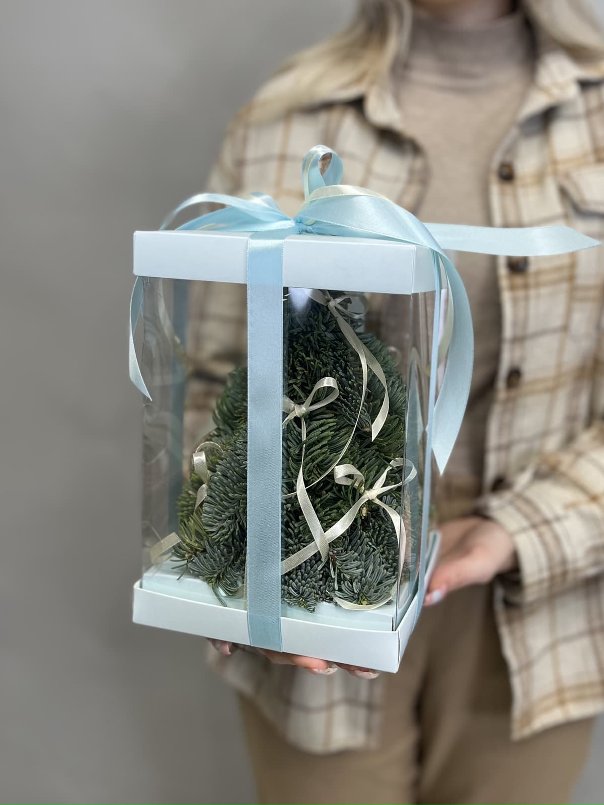 Елка в подарочной упаковке "Голубая" S
