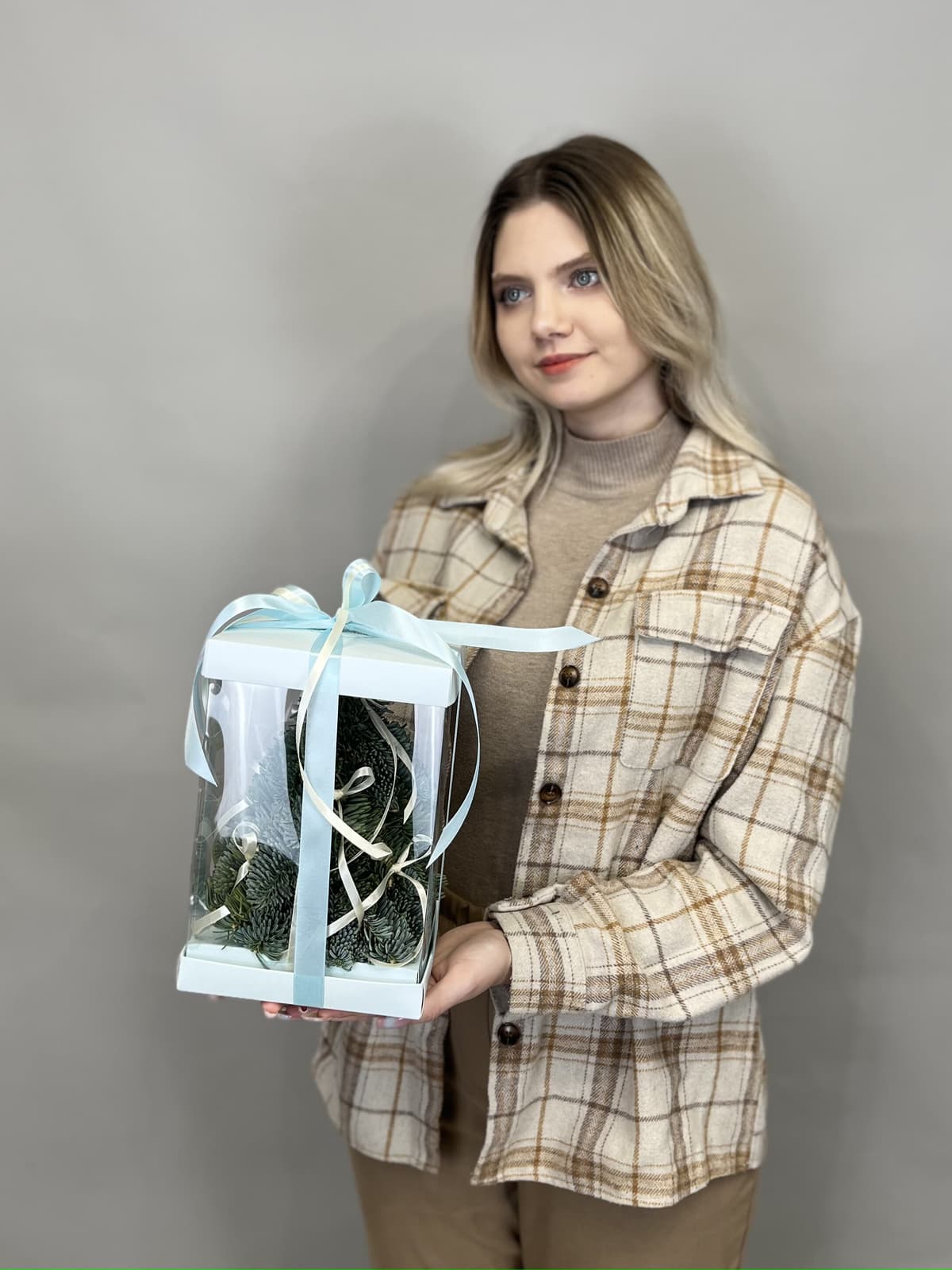 Елка в подарочной упаковке "Голубая" S