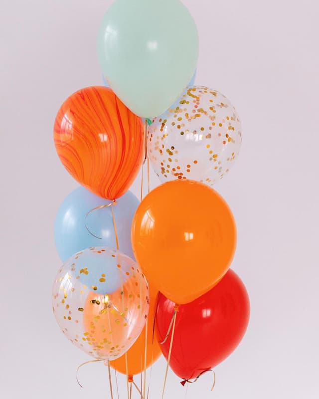 Фонтан из шаров "Агат и макарунс" Фонтан из шаров "Агат и макарунс"