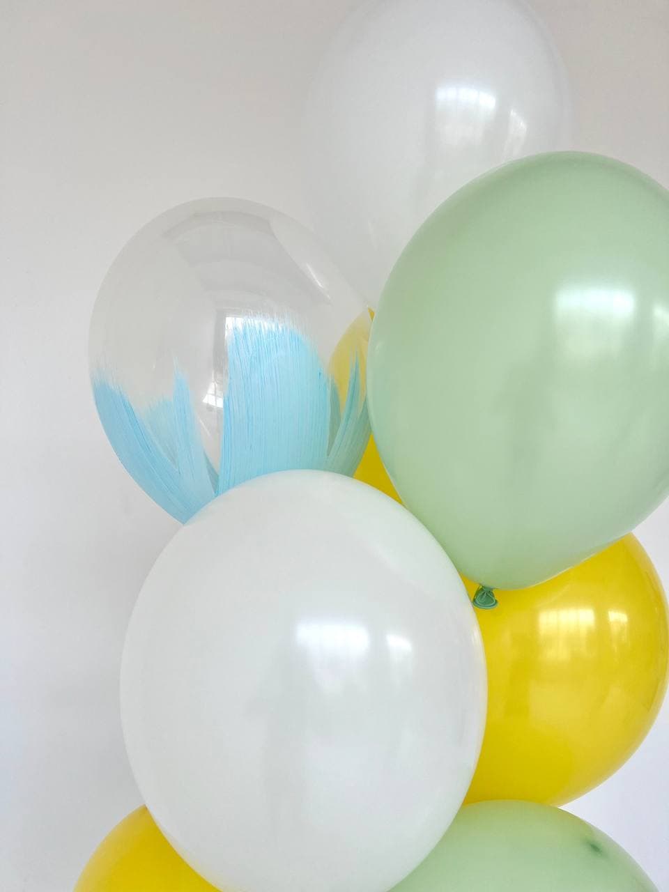 Композиция из шаров «Луговые цветы»