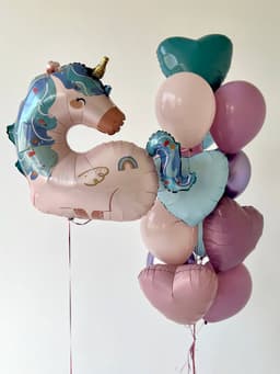 Композиция из шаров «Морской единорог»