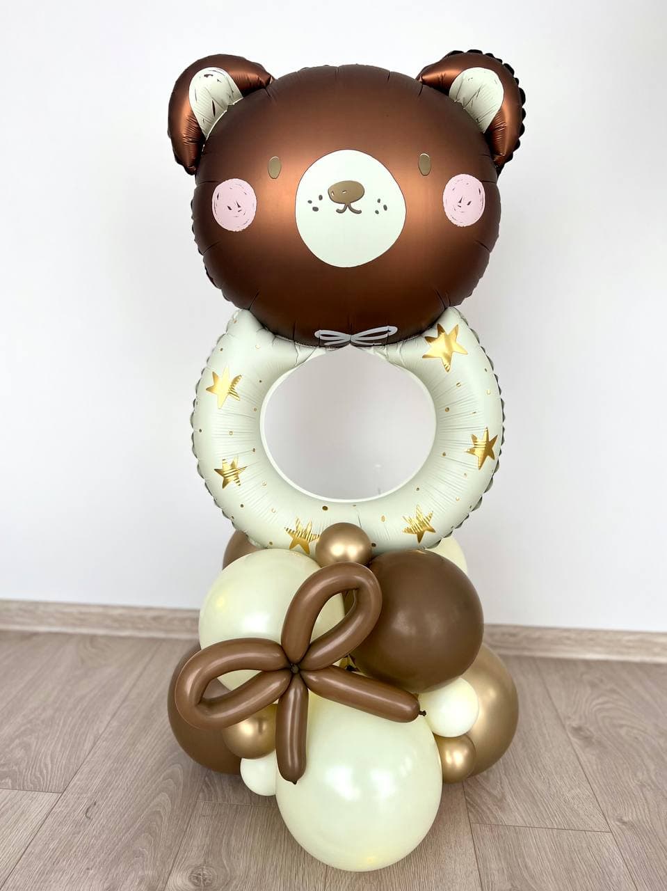 Композиция из шаров с воздухом «Мишка»