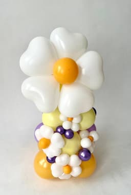 Композиция из шаров с воздухом «Ромашка, Мой любимый цветок»