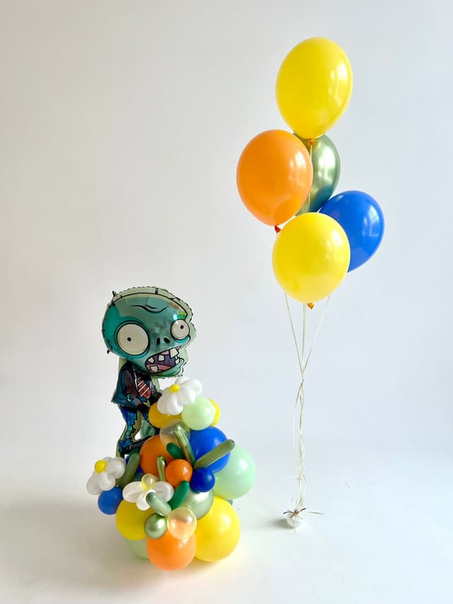 Композиция из шаров «Зомбиленд» Композиция из шаров «Зомбиленд»