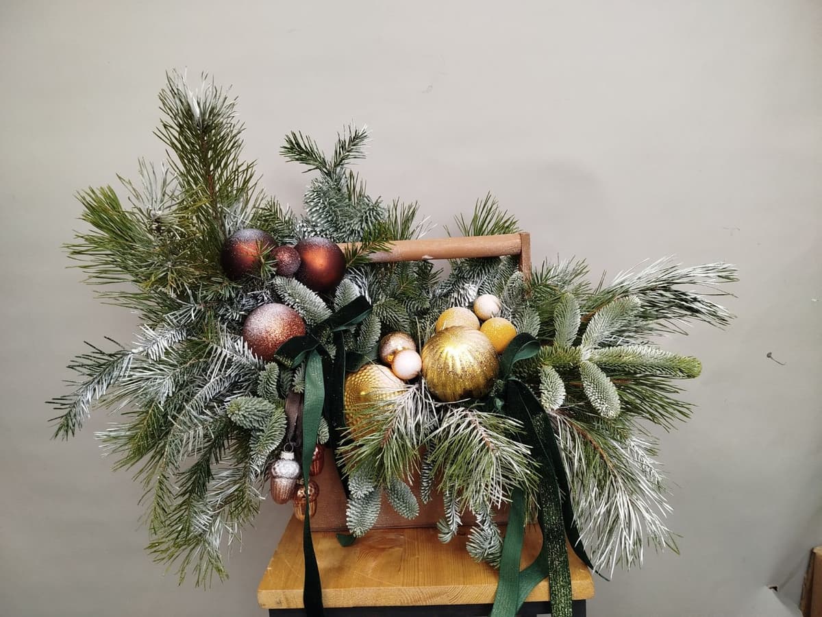 композиция революционная 70912152