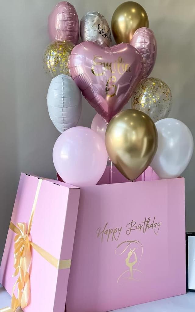 Композиция из шаров "Балерина" Композиция из шаров "Балерина"