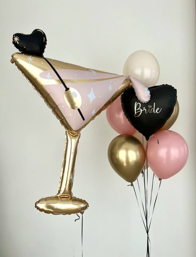 Композиция из шаров «Быть невестой» Композиция из шаров «Быть невестой»