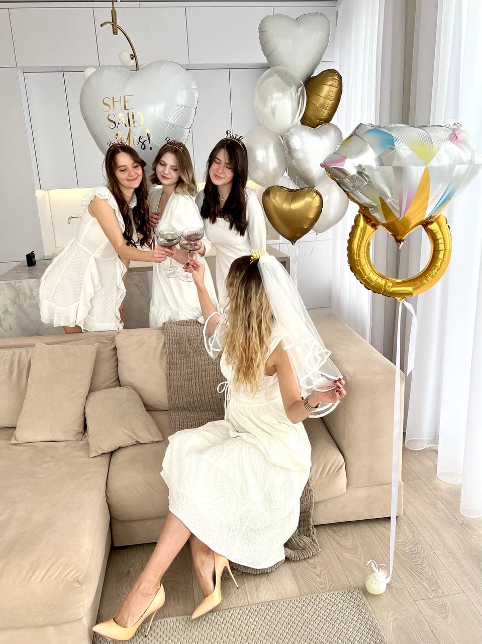 Композиция из шаров «Bride white»