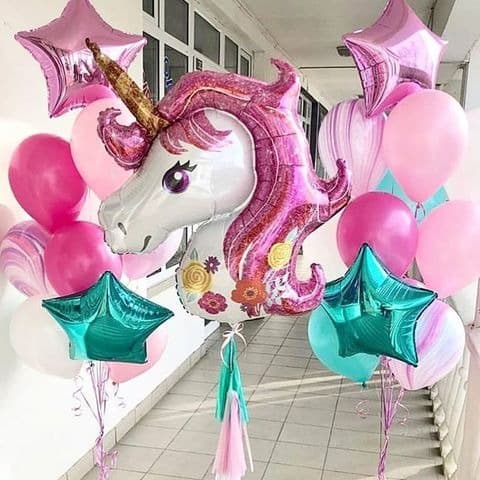 Композиция из шаров единорог