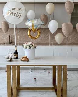 Композиция из шаров на грузах «Bridal party»