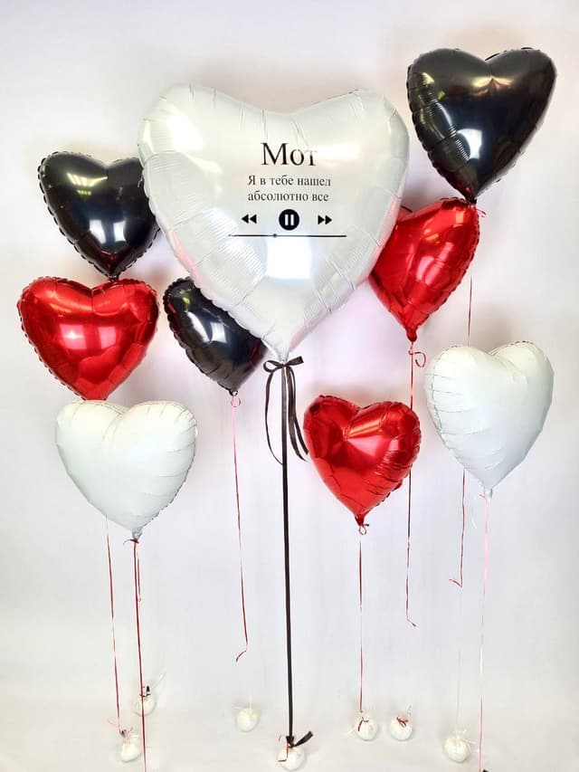 Композиция из шаров на грузах «Наша песня» Композиция из шаров на грузах «Наша песня»