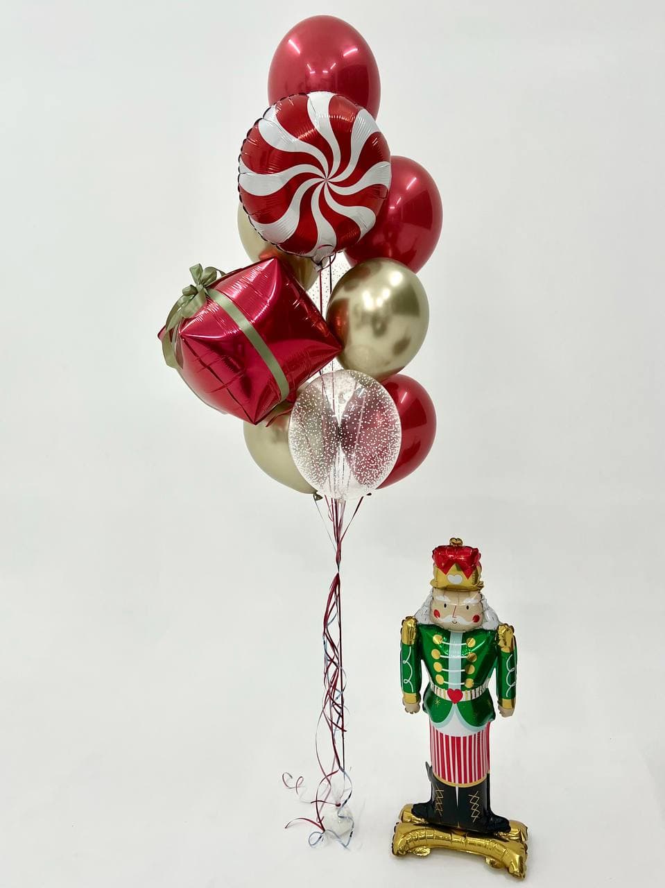 Композиция из шаров «Новогодние игрушки»