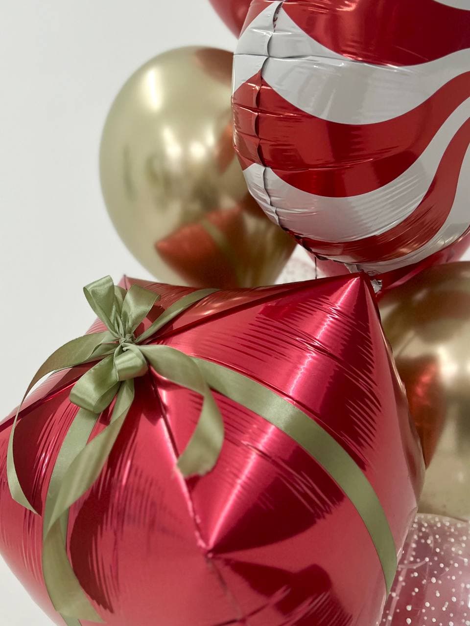 Композиция из шаров «Новогодние игрушки»