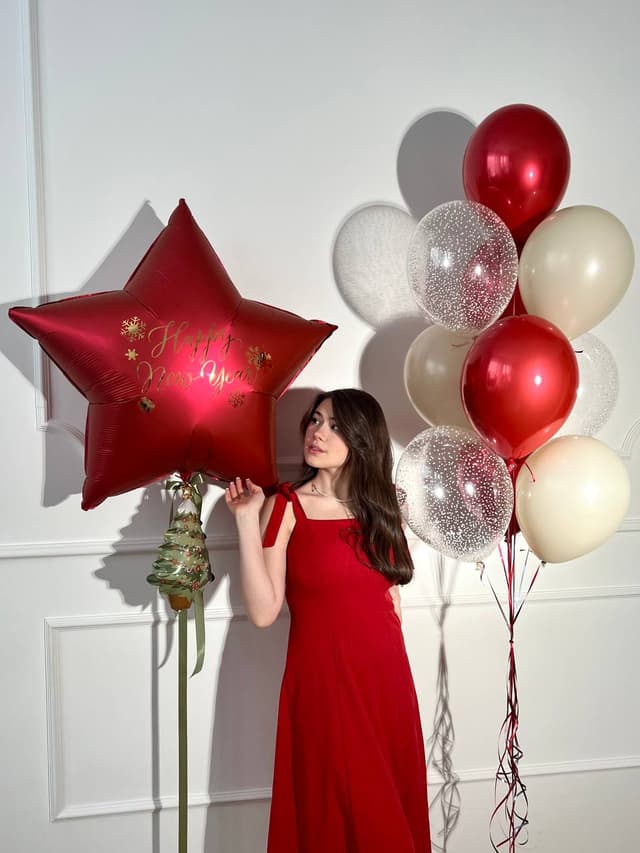 Композиция из шаров «Рубиновая звезда» Композиция из шаров «Рубиновая звезда»