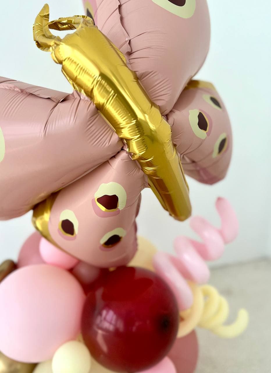 Композиция из шаров с воздухом «Бохо бабочка»