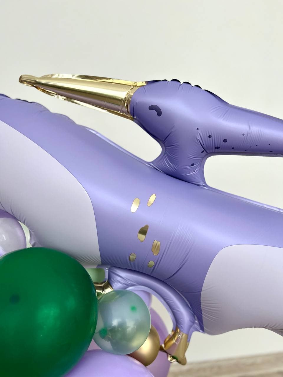 Композиция из шаров с воздухом «Дино праздник»