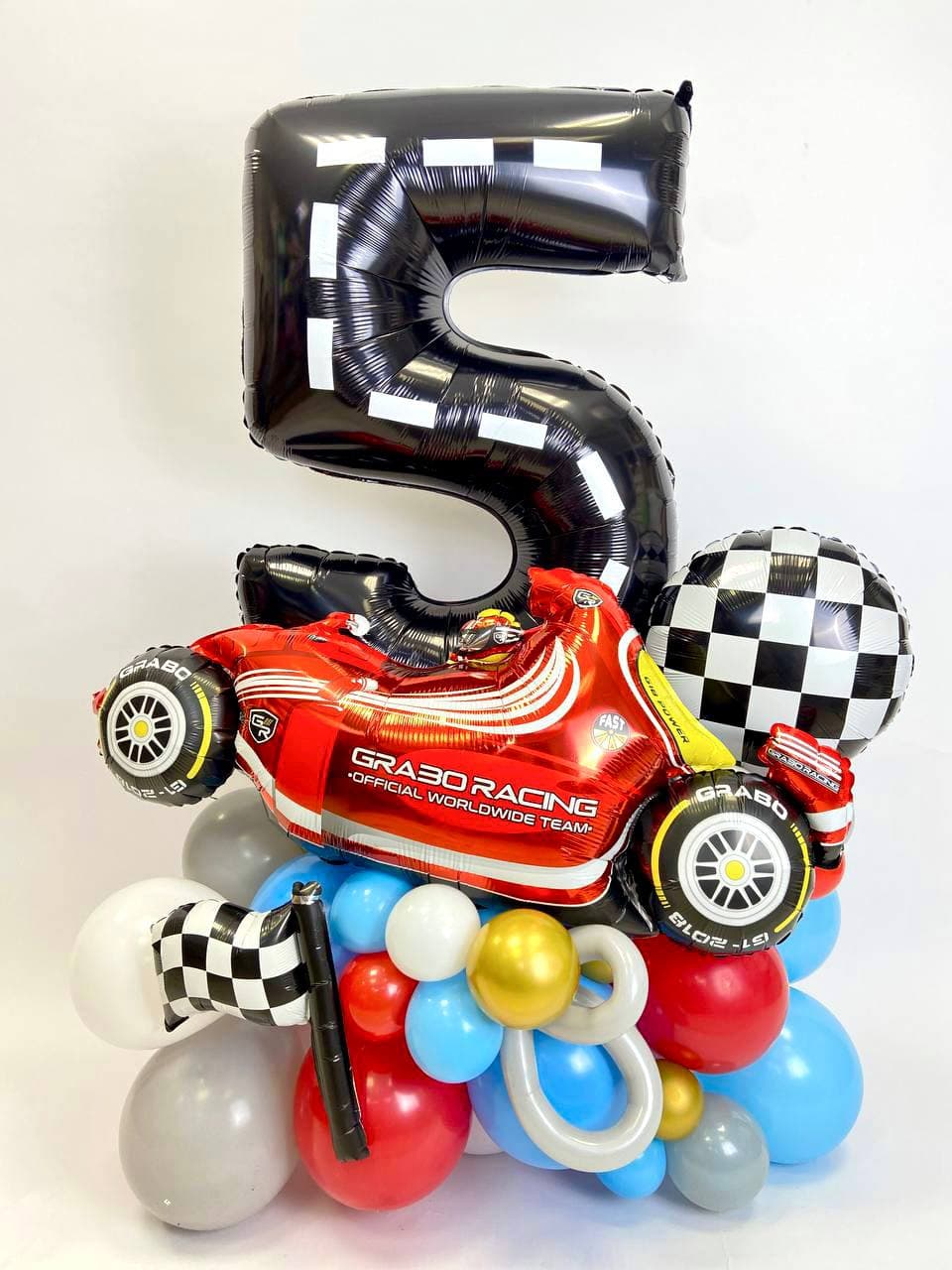Композиция из шаров с воздухом «Гонка»