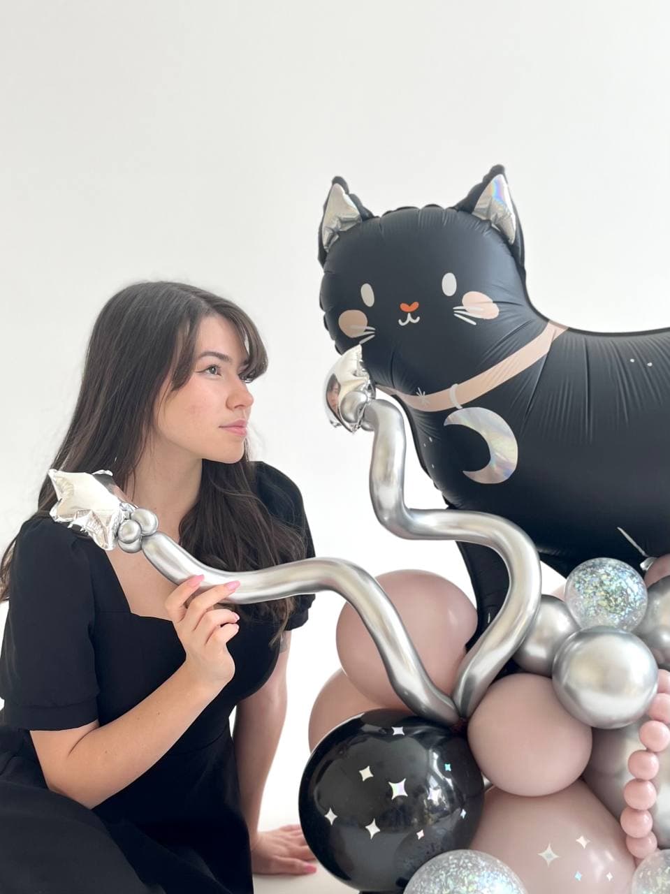 Композиция из шаров с воздухом «Лунная кошка»