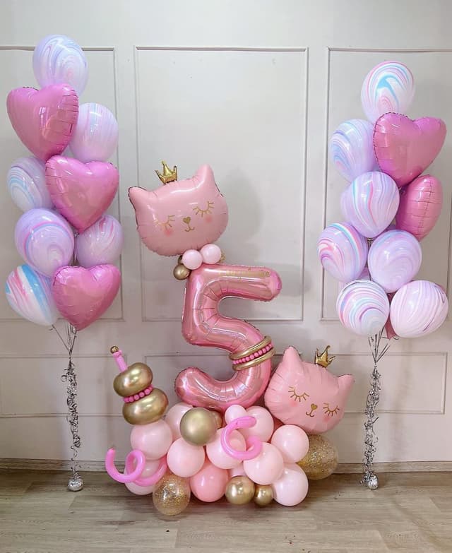 Композиция из шаров с воздухом "Принцессы" Композиция из шаров с воздухом "Принцессы"