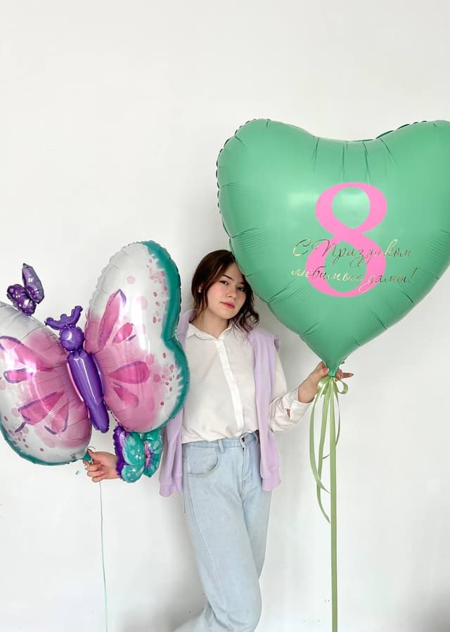 Композиция из шаров «Сиреневая Бабочка» Композиция из шаров «Сиреневая Бабочка»