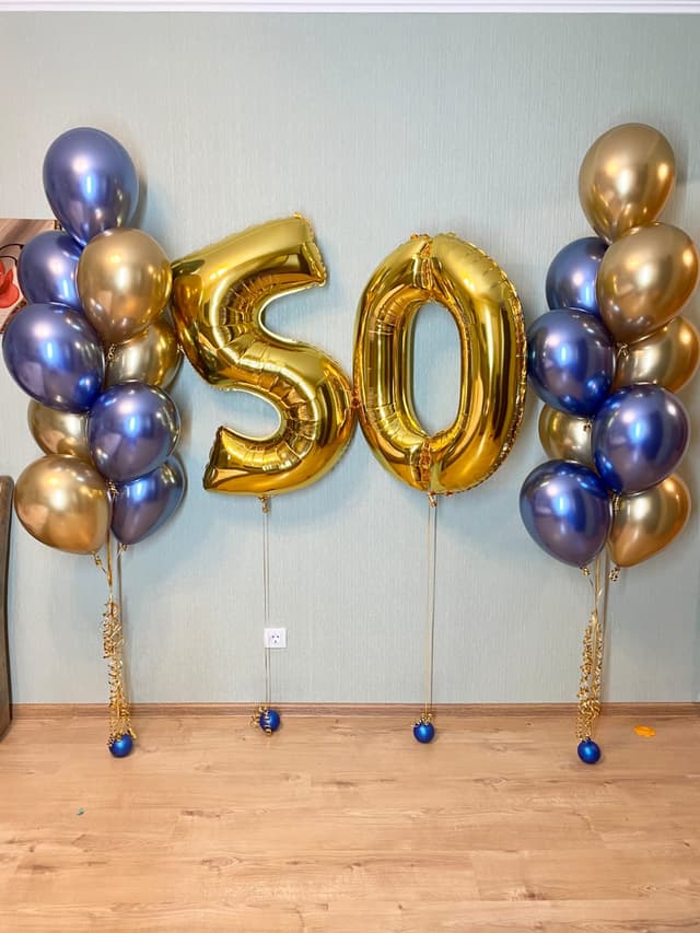 Композиция из шаров "Юбилейный" Композиция из шаров "Юбилейный"