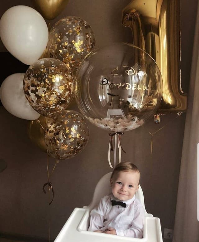 Композиция из шаров "Золотой праздник" Композиция из шаров "Золотой праздник"